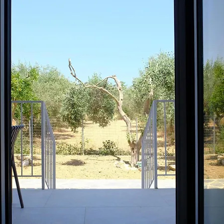Evia Bay And Retreats Aparthotel Edipsos