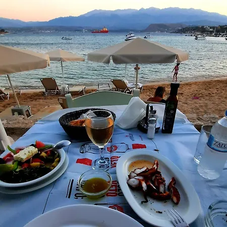 Ξενοδοχείο με διαμερίσματα Evia Bay And Retreats Αιδηψός