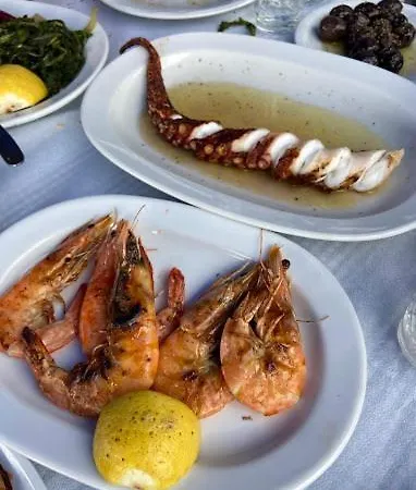 Ξενοδοχείο με διαμερίσματα Evia Bay And Retreats Αιδηψός