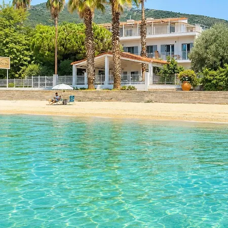 Evia Bay And Retreats