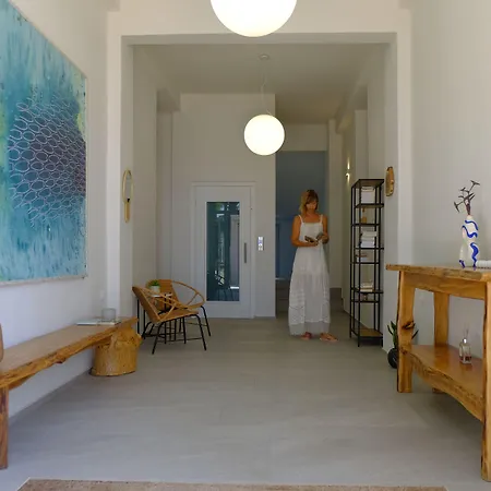 Evia Bay And Retreats