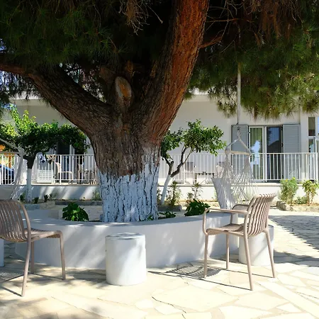 Aparthotel Evia Bay And Retreats 4*